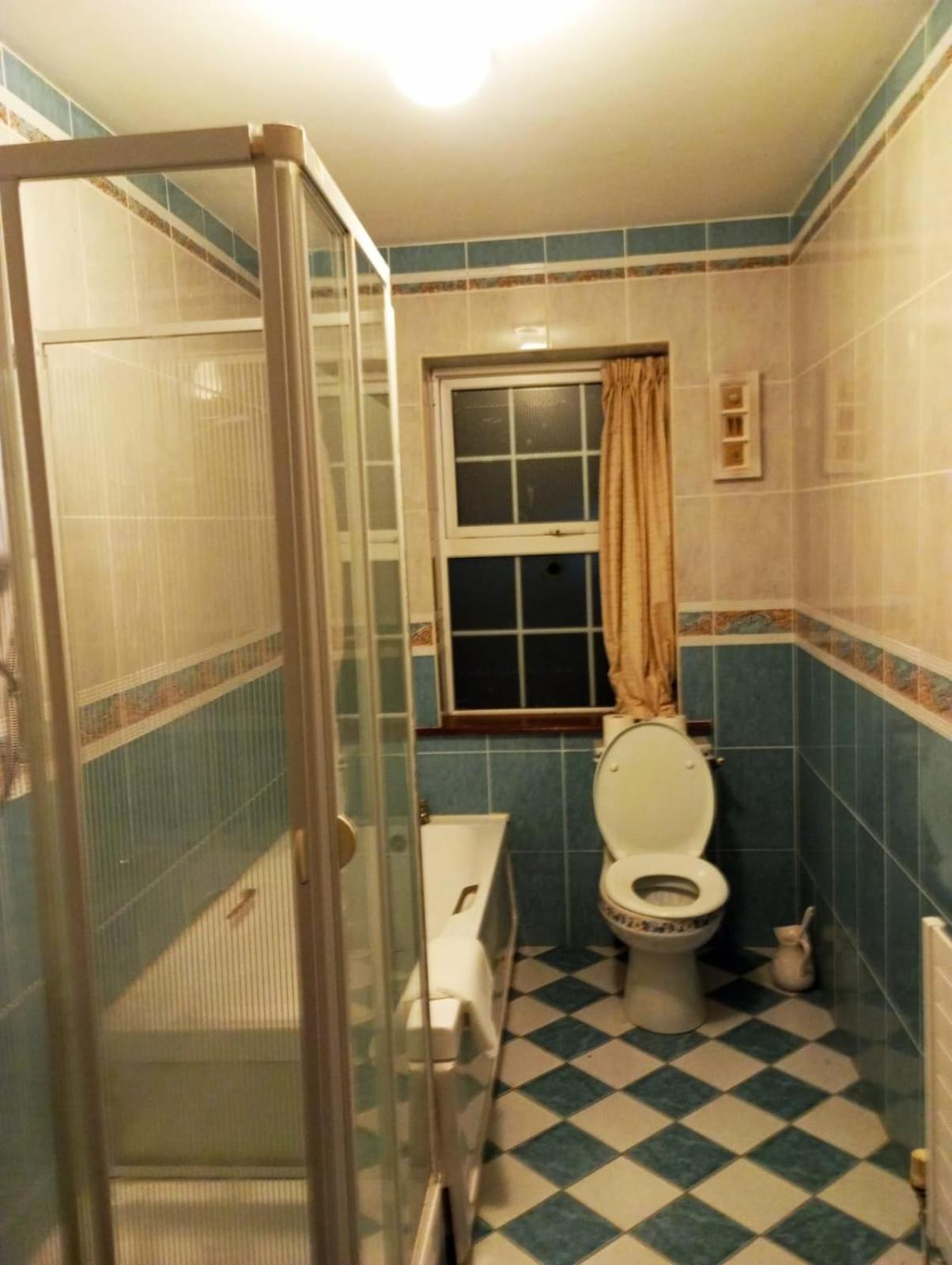 Hardwood Hall Kinnegad Bagian luar foto